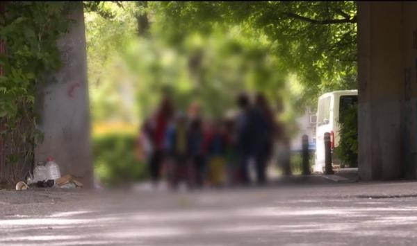 Educatoare la o grădiniţă din Bucureşti, acuzată că a lovit în faţă o fetiţă de 5 ani (Video)