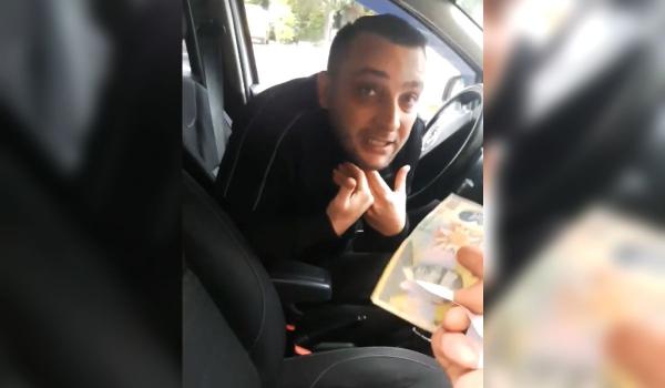 Un taximetrist din Bucureşti a 'sechestrat' bagajul unui client şi l-a trimis să schimbe bani
