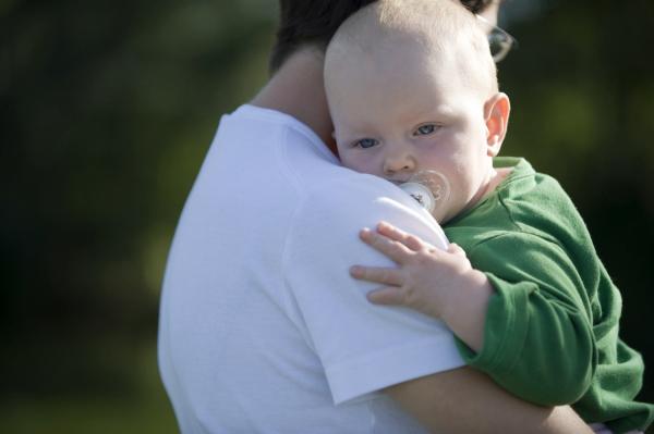 Se schimbă legea. Mamele vor putea lucra și în concediul maternal (Video)