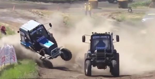 Cursele de tractoare ar putea deveni sport național în Rusia