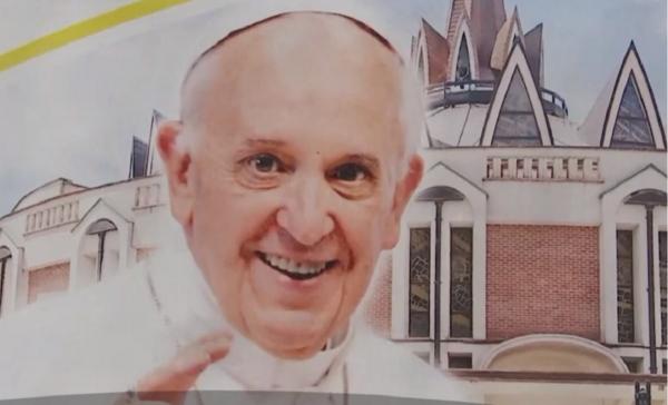 Ultimele repetiții înainte de vizita Papei