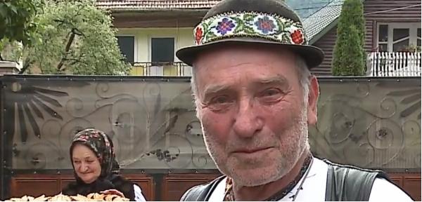 Meşteşugar din Mureş, ramă de tablou pentru Papa Francisc