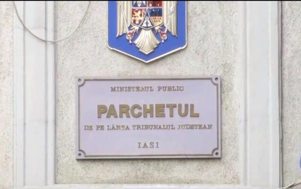 Gest extrem la Parchetul Tribunalului Iaşi. O grefieră a căzut în gol de la etajul trei al clădirii
