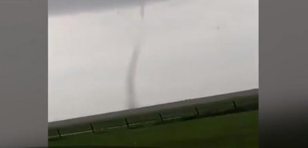 O nouă tornadă a lovit într-o localitate din Ialomiţa (Video)