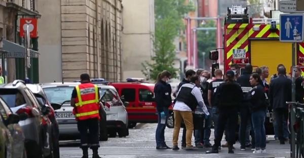 Explozie puternică în centrul oraşului Lyon. Cel puţin 13 oameni au fost răniţi (Video)