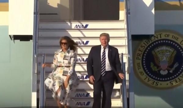 Soţii Trump au ajuns în Japonia pentru o vizită de patru zile (Video)