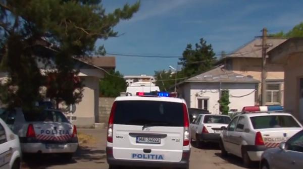 Un bărbat şi o femeie din Argeş au fost sechestraţi şi bătuţi de mai mulţi ciobani (Video)