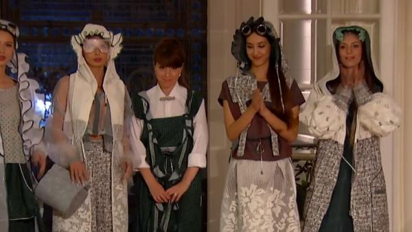 Prezentare de modă în memoria lui Karl Lagerfeld, la Ambasada Germaniei