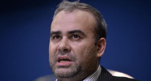 Darius Vâlcov a renunţat la funcţia de consilier al premierului