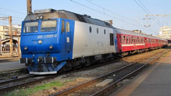 Momente comice în Gara de Nord. Controlorul unui tren, uitat pe peron (Video)