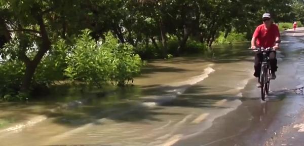 Faleza Dunării din Galați, inundată. Autorităţile au luat măsuri speciale