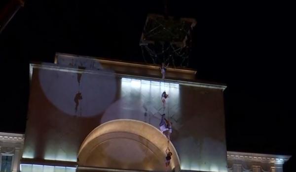 Zbor pe deasupra spectatorilor şi coregrafii uluitoare în Timişoara