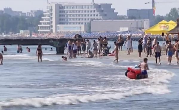 Cum să te distrezi pe litoral cu bani puțini