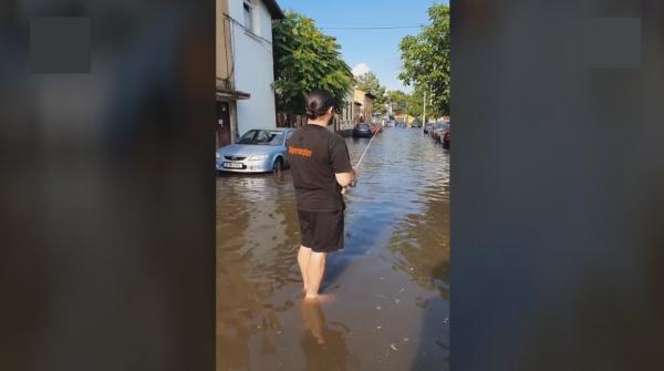 Haz de necaz la inundații, după furtuna din București (Video)