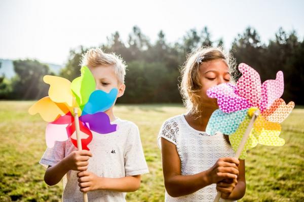 Vacanța de vară poate fi mai stresantă decât școala pentru unii copii. Avertismentul psihologilor