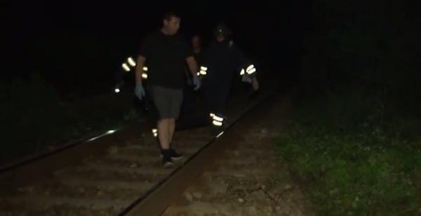 Un bărbat, soţia sa şi o nepoată de 20 de ani au fost spulberaţi de tren, în toiul nopţii, în Iaşi (Video)