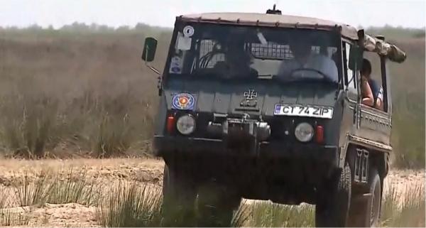 Românii pot face jeep safari pe plaja sălbatică de la Vadu