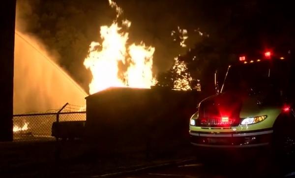 Incendiu la două depozite de whiskey ale unui producător american