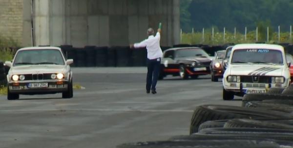 Povestea lui Nea Marin, unul dintre cei mai cunoscuţi piloţi din motorsportul românesc. La  101 ani, are peste 30 de titluri şi zeci de medalii