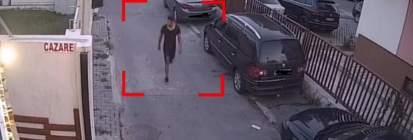 Poliţiştii caută un bărbat care a fugit cu 10.000 de lei dintr-un hostel din Mamaia