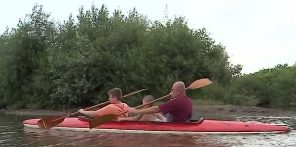 Fabrica româneasca de caiace de la Reghin continuă o tradiție a orașului