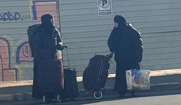Falsele măicuţe care au terorizat oraşul Vaslui au făcut victime şi în Bucureşti
