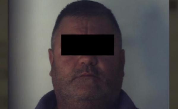 O româncă de 19 ani a destructurat o rețea de proxeneți, în Italia