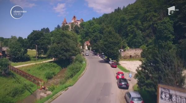 Pregătiri intense pentru minivacanță, în zona Castelului Bran