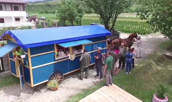 Trăsura de tip fast-food, o afacere pe roți