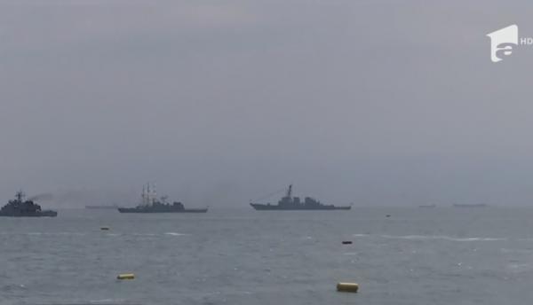 Demonstrații spectaculoase pe mare la Constanța, de Ziua Marinei