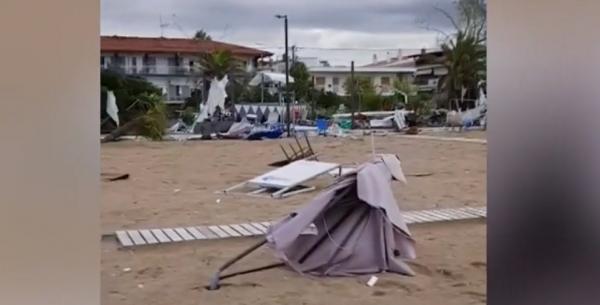 Furtuni violente și căderi de grindină în Grecia