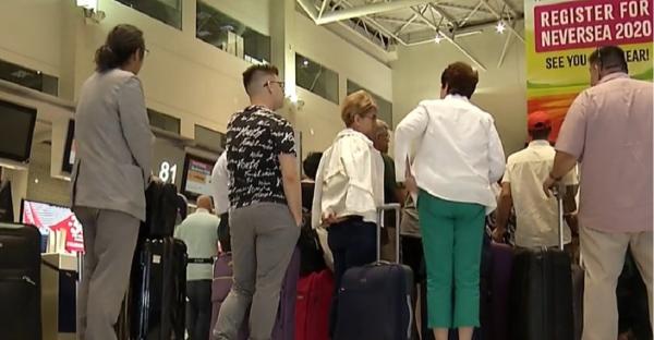 Pasagerii de pe Otopeni se plâng că pierd zborurile din cauza aglomeraţiei