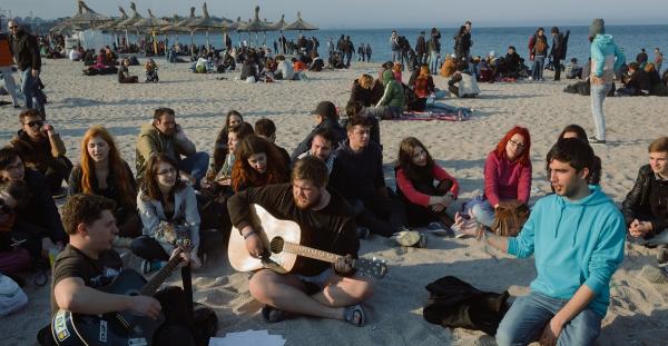 Peste 180.000 de turişti, aşteptaţi weekend-ul acesta pe litoral