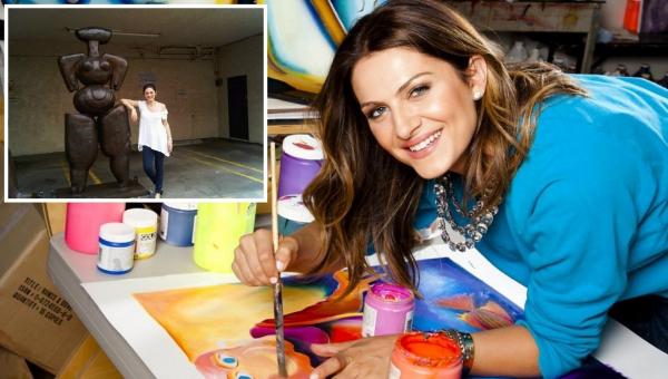 Micuța Picasso cucerește din nou America! O sculptură a sa, expusă în fața Primăriei din Beverly Hills