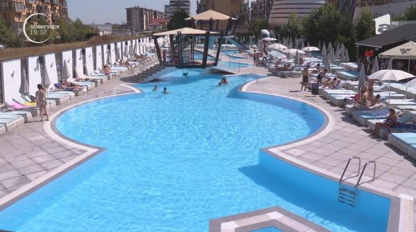 Piscinele din București rămân deschise și în septembrie