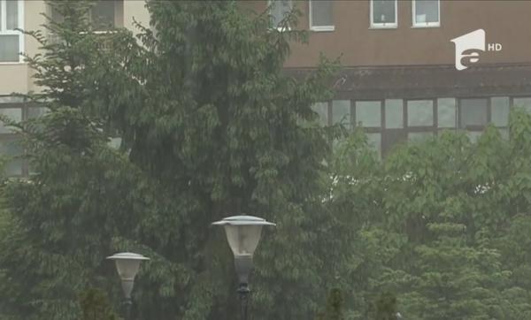 Vremea se schimbă radical în orele următoare. Va ploua în majoritatea regiunilor