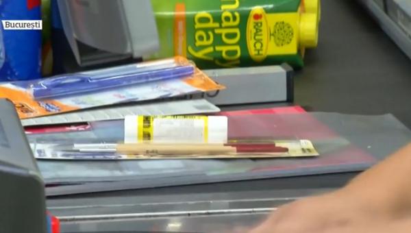 Luni începe şcoala, sunt ultimele zile de cumpărături de rechizite