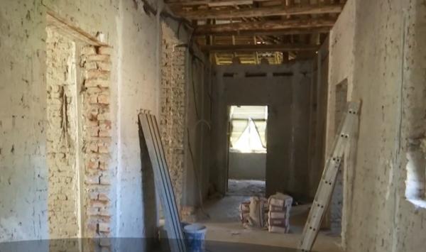 Anul şcolar 2019-2020 începe. Elevii dintr-un sat din Caraş nu au şcoală, învaţă în casa învăţătorului