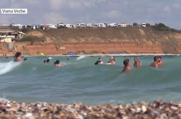 Oficial, s-a încheiat sezonul estival, pe Litoral. Aglomeraţie la mare