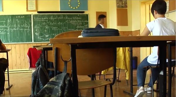 La elevii din Brăila încă nu a ajuns programul naţional "Cornul şi laptele"