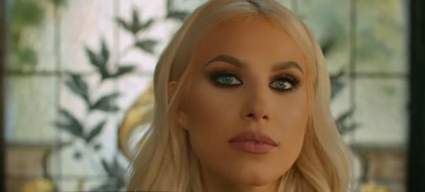 Test fulger cu Amna. Ce mai face artista după ce a divorţat