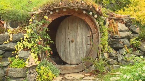 Casă inspirată din seria Hobbitul, ridicată de două femei din statul Washington