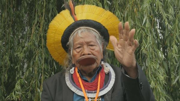 Liderul indigen din Amazonia devastată de incendii, propus la Premiul Nobel pentru Pace