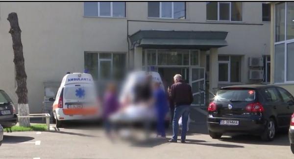 Pacient plimbat aproape 40 de ore pe targă, între spitale, după ce a suferit două crize de epilepsie