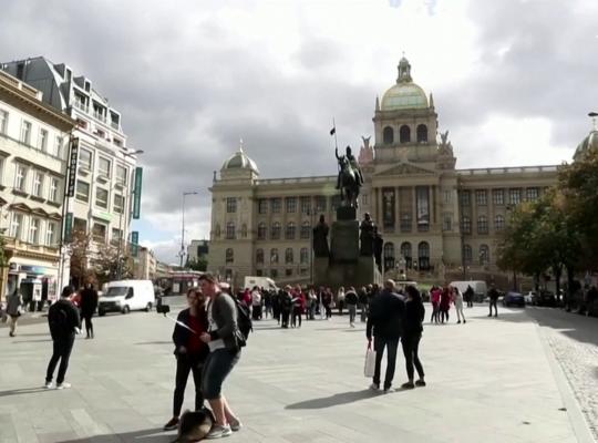 Renovări masive în Praga, Orașul de Aur. Autorităţile vor să readucă la viaţă imobilele aflate în apragină