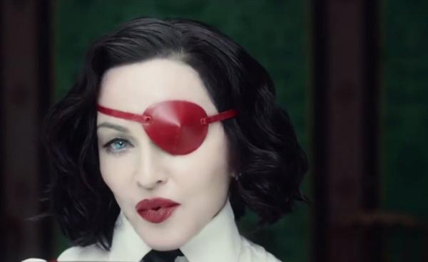 Madonna i-ar fi promis unui sportiv 20 de milioane de dolari dacă o va lăsa însărcinată