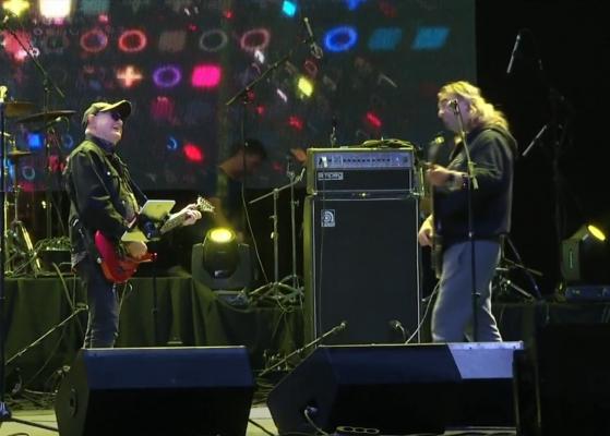 Compact B şi prietenii, concert la Arenele Romane în memoria lui Teo Peter