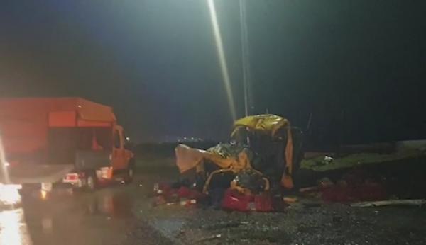 Primele imagini după impactul devastator din Vrancea, soldat cu 3 morți și 4 răniți (Video)