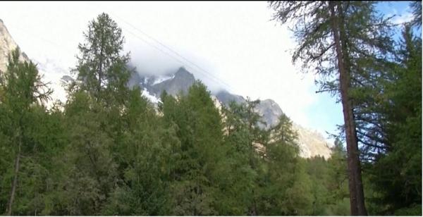 Autorităţile din Italia şi Franţa în alertă, după ce un gheţar din Mont Blanc este în pericol să se prăbuşească