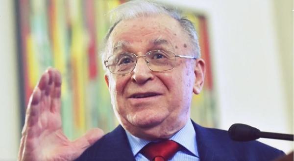 Specialiştii explică problemele de sănătate căpătate de Ion Iliescu